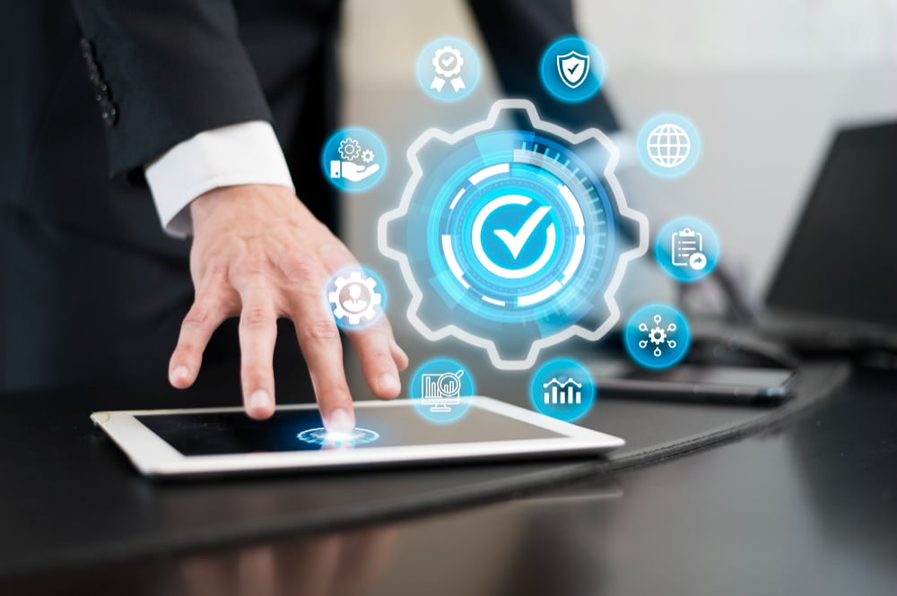 Qual a importância do software de gestão de qualidade empresarial? 5 standard quality control concept m