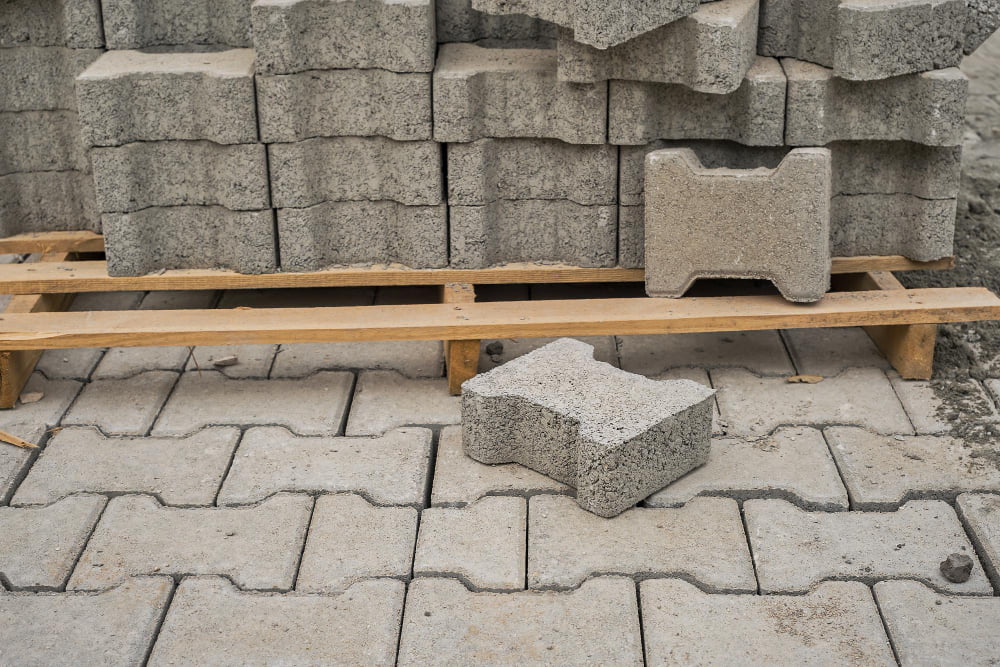 Dicas para o uso de paver de concreto na área externa de casa 4 paver concreto argamassa