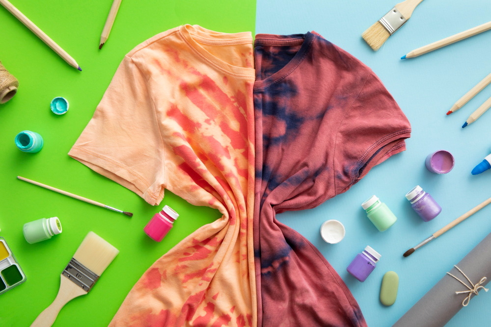 Como tingir roupas desbotadas para ficarem novas? 4 pintar roupas com tinta de tecido